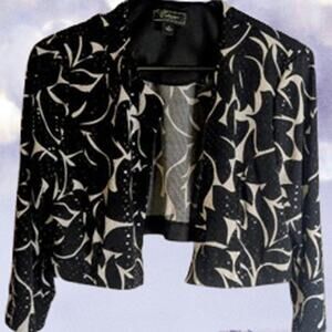 Collection 8 open front long sleeve black & white polyester blend stretch jacket
